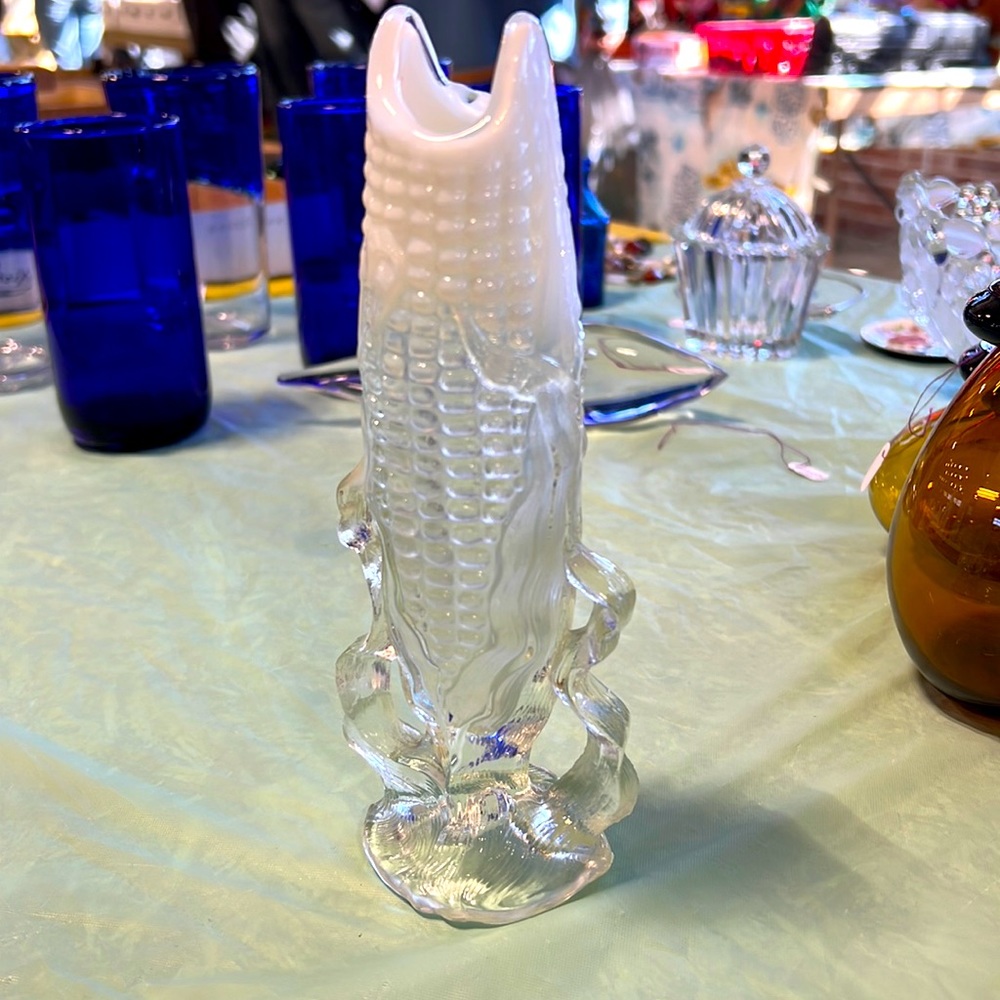opalescent corn vase approx 8 “ by 3 inch vintage.